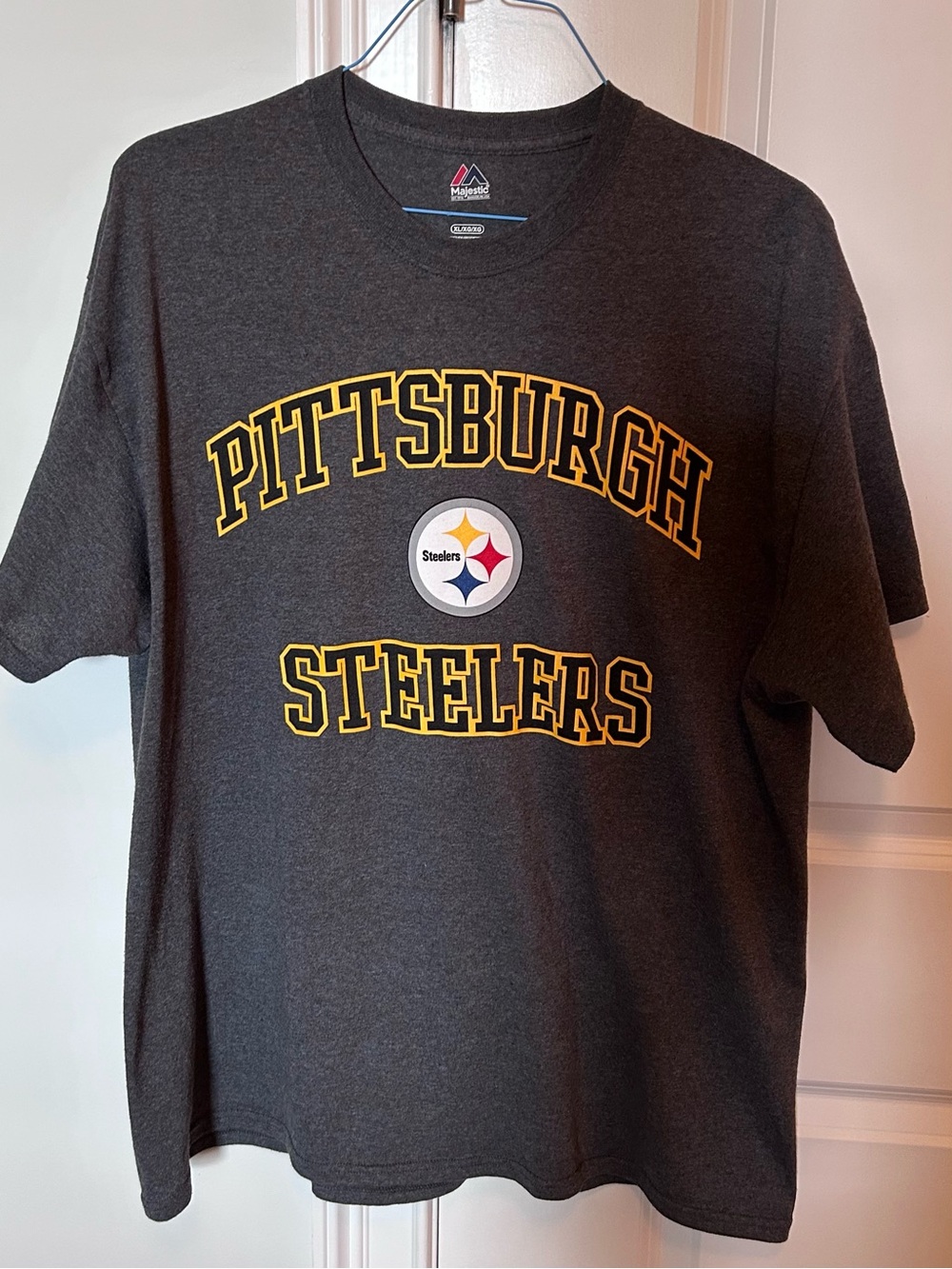 Men’s Pittsburgh Steelers Dark Gray Tee with Yellow Logo
